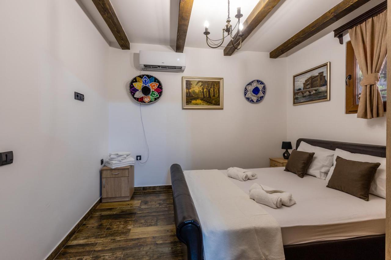 Apartamento Luxury House Lotos Golubovci Exterior foto